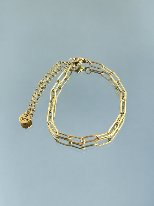 Ashley 18K